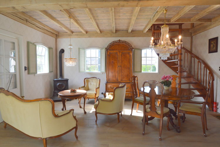 Villapparte-Belvilla-Vakantiehuis the old cottage-luxe vakantiehuis voor 4 personen-Volkel-Noord Brabant-landelijke woonkamer met brocante