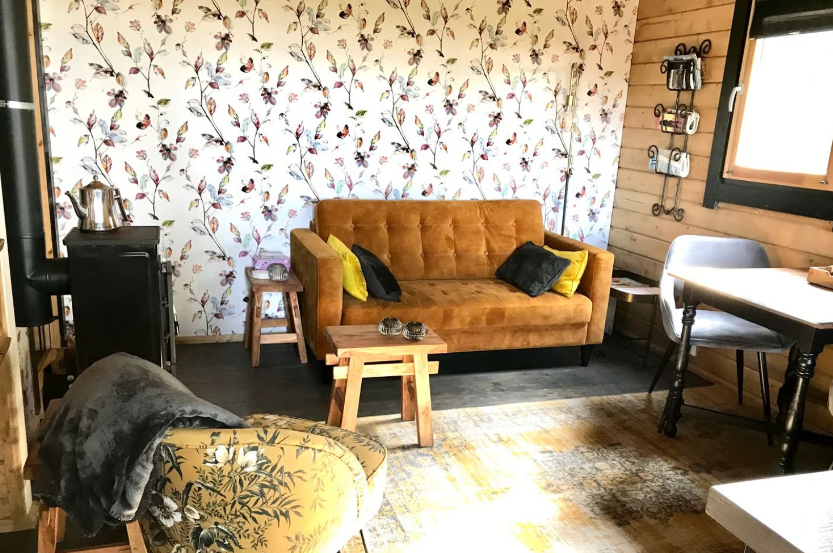 Villapparte-Natuurhuisje 50879-Vakantiehuis Weids Uitzicht in Medemblik-3 personen-Noord-Holland-sfeervolle woonkamer