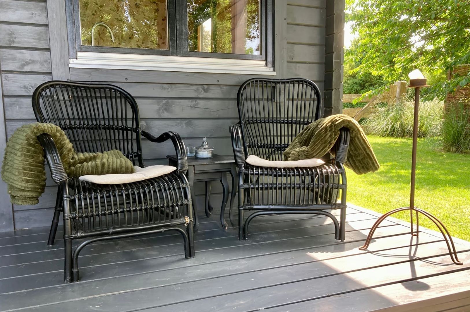 Villapparte-Natuurhuisje 50879-Vakantiehuis Weids Uitzicht in Medemblik-3 personen-Noord-Holland-terras zitje