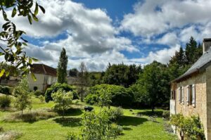 Villapparte-Natuurhuisje Fermontes-Romantisch vakantiehuis voor 7 personen-Occitanië-Frankrijk-prachtig landschap