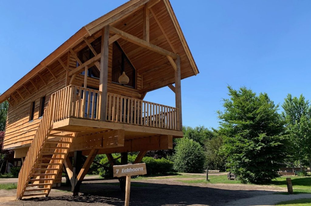 Villapparte-Sandberghe-Heydehuis-2-4-Sfeervol-en-vrijstaand-houten-huis-Kleinschalig-vakantiepark-Uden-Noord-Brabant