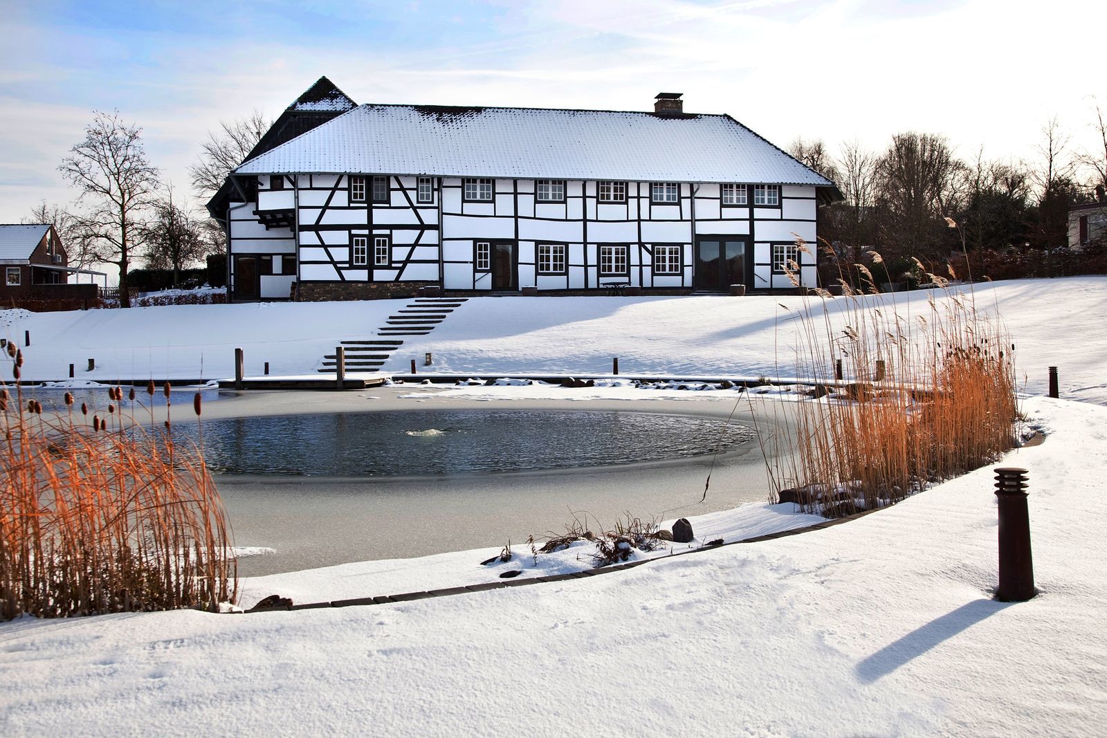 Villapparte-Special Villa's-Carrehoeve A-Gen-Beuke-luxe vakantiehuis voor 20 personen-binnen zwembad-groepsaccommodatie-Zuid Limburg-winter