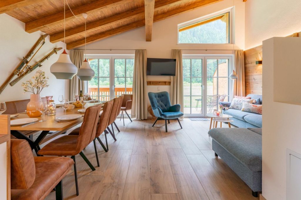 Villapparte-Villa-for-you-Chalet-Wieserwald-luxe-vakantiehuis-voor-12-personen-Wald-im-Pinzgau-Zillertal-Arena-Salzburgerland-Oostenrijk-gezellige-woonruimte