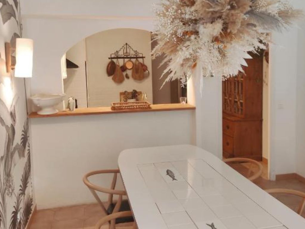 Villapparte-Domaine L'Oiseau Bleu-luxe vakantiehuis voor 6-12 personen-Cote d'Azur-Sainte Maxime-gezellige eettkamer