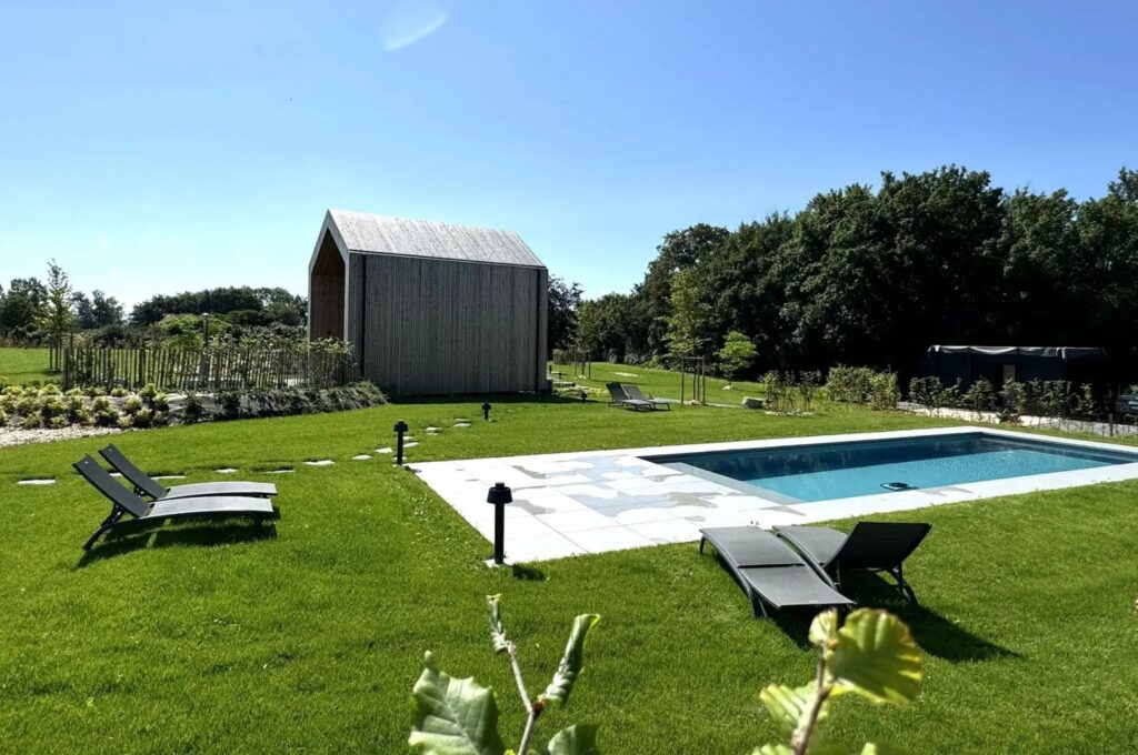 Villapparte-Vipio-Lodge met zwembad en privé hottub-modern vakantiehuis voor 2 personen-Ardennen-België-panoramisch zwembad