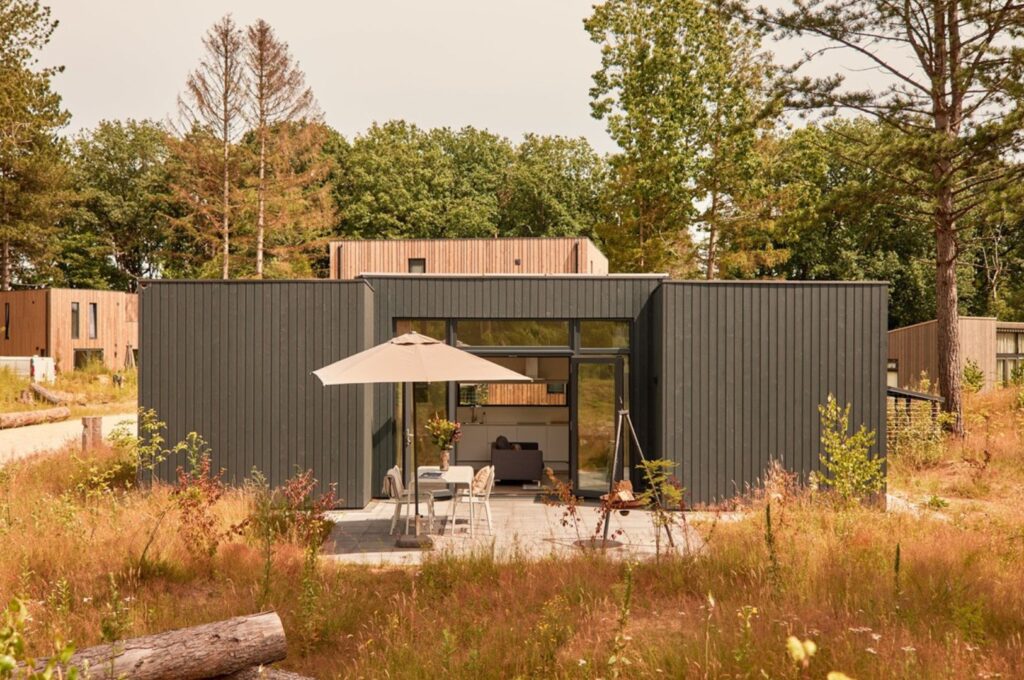Vakantiehuis Zeegser Duinen 31 met Finse sauna en sunshower in Zeegse, Drenthe
