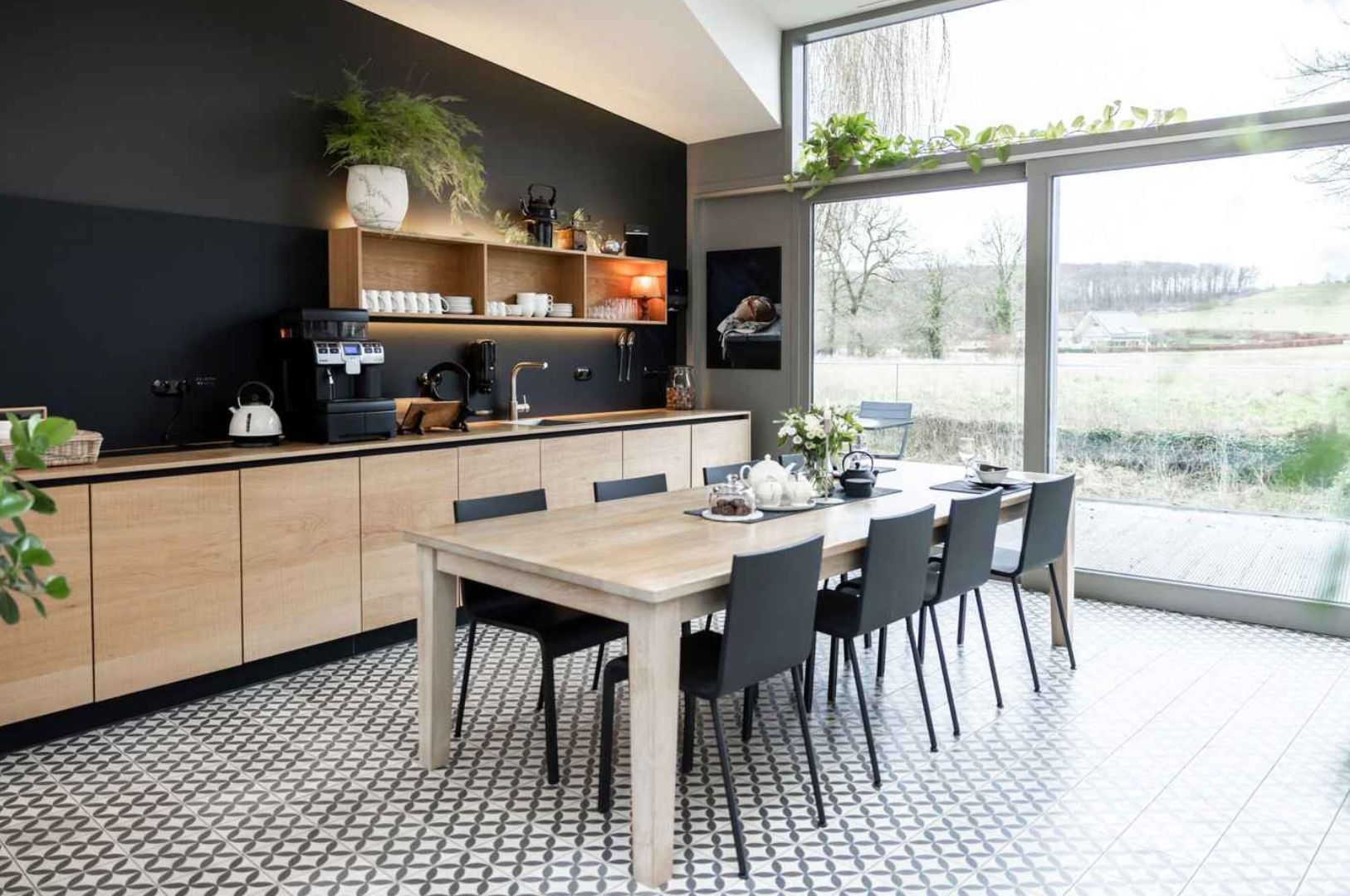 Villapparte-Beaujean Vacances-luxe vakantiehuis voor 8 personen-Belgisch Limburg-Kanne-België-luxe keuken met uitzicht