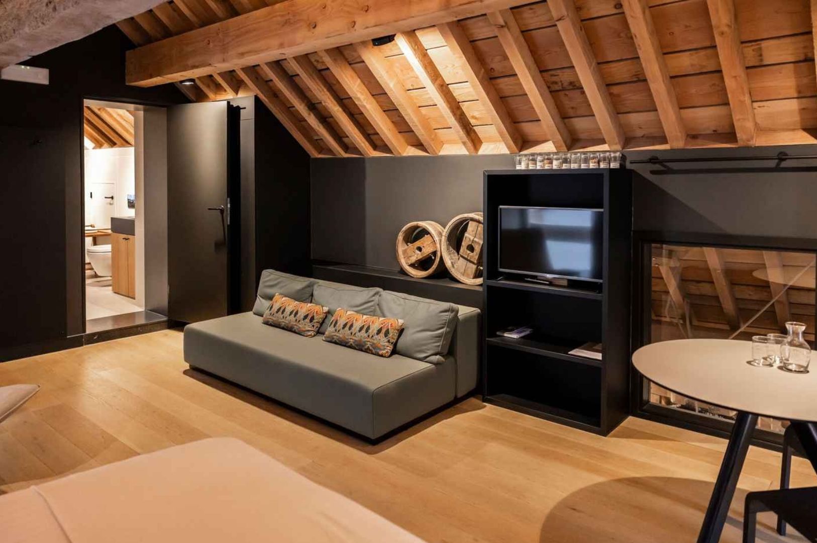 Villapparte-Beaujean Vacances-luxe vakantiehuis voor 8 personen-Belgisch Limburg-Kanne-België-zolderkamer