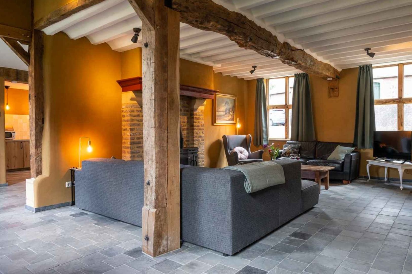 Villapparte-Beaujean Vacances-'t Wolters Hoes-luxe vakantiehuis voor 8 personen-Nuth-Zuid-Limburg-Nederland-sfeervolle zithoek